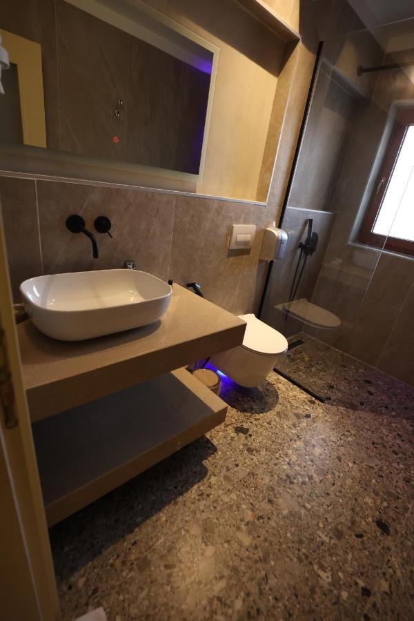 Vila Borgjeze Korce Bagian luar foto